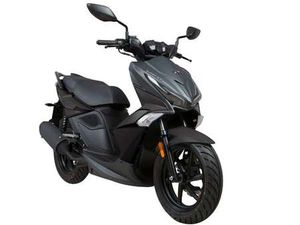 SUPER 8 R, NEUES MODELL