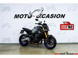 YAMAHA - MT 09