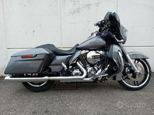 HARLEY-DAVIDSON FLHX STREET GLIDE SPECIAL