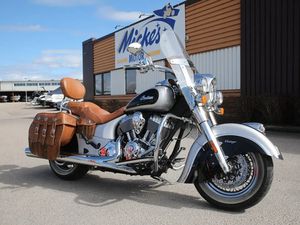 INDIAN CHIEF VINTAGE CLASSIC 1.8 THUNDER STROKE 111 V-TWIN • 2016