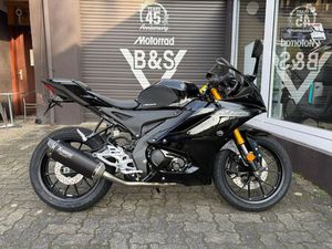 YAMAHA R125 YZF-R125 AKR ZUBEHÖR IM WERT VON 2800.-€!