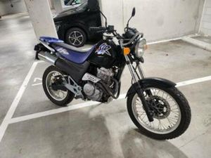 HONDA SLR 650 ZGAN 2900KM OP DE TELLER — MOTOREN | HONDA — MARKTPLAATS