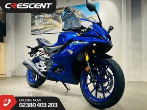 YAMAHA YZF R125 FOR SALE IN SOUTHAMPTON