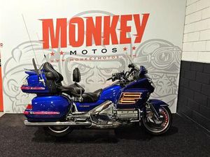 HONDA - GL 1800 GOLDWING