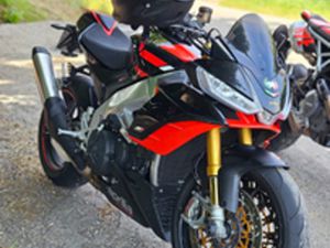 APRILIA TUONO V4 FACTORY 1100