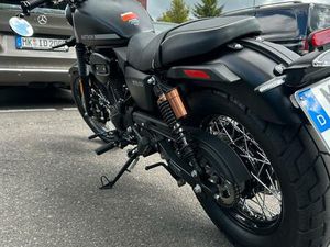 125ER CHOPPER - 4.207 KM, EZ 08/2022, 11 PS, HU MAI 27