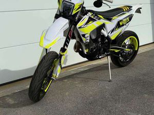 HUSQVARNA FE 450 SUPERMOTO WEIß