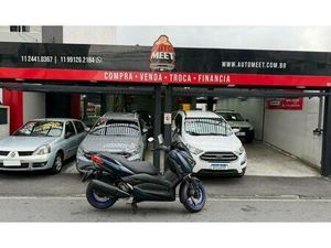 YAMAHA XMAX 250