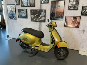 PIAGGIO VESPA GTS 300 HPE SUPER SPORT, SCOOTER, OCCASION, CHF 4'710.-