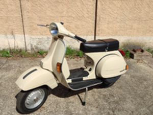 PIAGGIO VESPA P200E - PARI AL NUOVO
