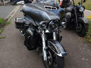 ② HARLEY DAVIDSON ULTRA GLIDE CLASSIC 103