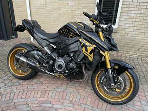 AKRAPOVIC