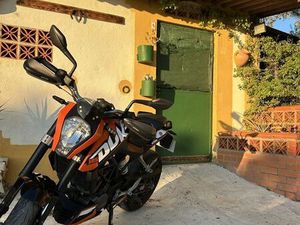 TROCO KTM DUKE 125 TORRES NOVAS (SANTA MARIA, SALVADOR E SANTIAGO)