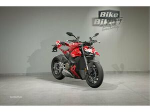 MOTO NEUVE: DUCATI STREETFIGHTER V4