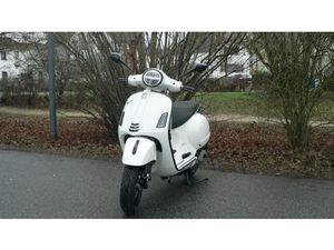 VESPA GTS 125