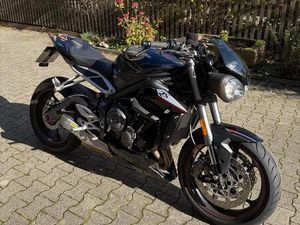 TRIUMPH STREET TRIPLE 765 RS || ARROW, ÖHLINS, QUICKSHIFTER UVM.