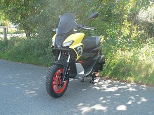APRILIA SR GT 125