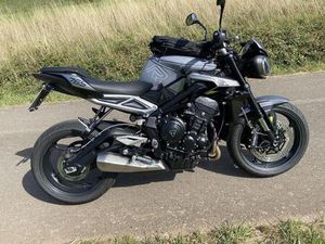 TRIUMPH STREET TRIPLE R