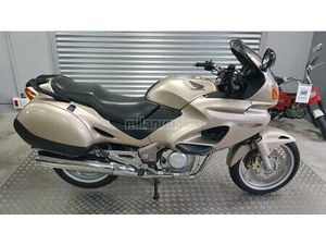 HONDA - NT 650 V DEAUVILLE