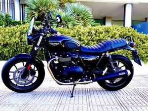TRIUMPH - STREET TWIN 900