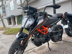 KTM - DUKE 125