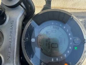 HUSQVARNA - SVARTPILEN 401