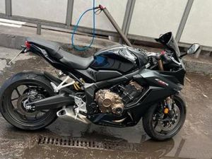 HONDA - CBR 650 R