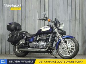 2010 10 TRIUMPH BONNEVILLE AMERICA 865