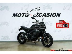 YAMAHA - MT 09