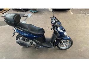 APRILIA SPORTCITY CUBE 125 FAHRBEREIT NEUE REIFEN BREMSEN ROLLER