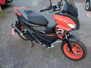 APRILIA SR GT 125