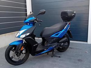 VERKAUFE EINEN TOLLEN ROLLER KYMCO KF10D AGILITY 16X 50