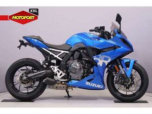 SUZUKI GSX 8R ZWART