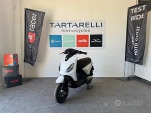 PIAGGIO 1 ACTIVE 60KMH MY23 42AH WHITE