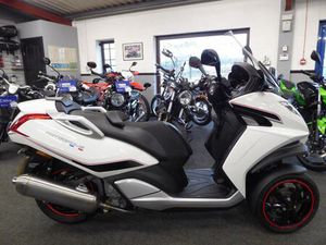 PEUGEOT METROPOLIS 400 - 2021 - 1,771 MILES AT PENRITH MOTORCYCLES