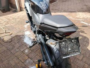 ② HONDA CBR600F MET ABS!