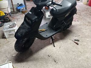 VENDO YAMAHA BWS 50 VIANA DO CASTELO (SANTA MARIA MAIOR E MONSERRATE) E MEADELA