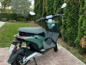 PIAGGIO ONE ELEKTROROLLER