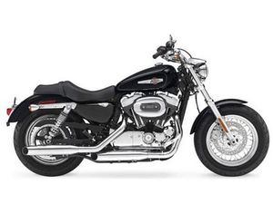 2017 HARLEY-DAVIDSON 1200 CUSTOM