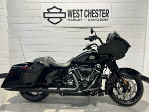 2022 HARLEY-DAVIDSON® ROAD GLIDE® SPECIAL VIVID BLACK - BLACK FINISH FLTRXS