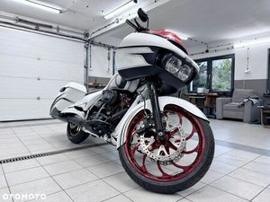 HARLEY-DAVIDSON TOURING ROAD GLIDE