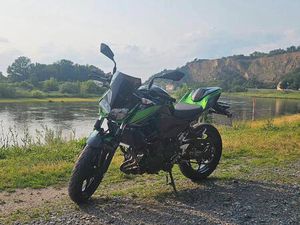 KAWASAKI Z400 2023