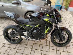 KAWASAKI Z650