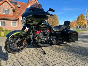 HARLEY-DAVIDSON STREET GLIDE