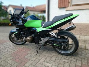 KAWASAKI Z750S
