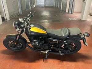 MOTO GUZZI V 9 V9 BOBBER