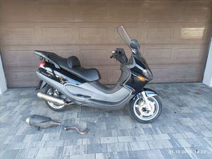 PIAGGIO X9 125CM SPORTOWY WYDECH SYPNIEWO