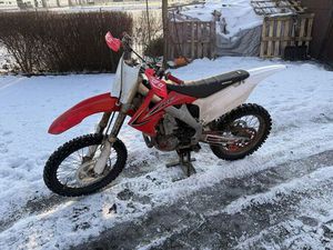 HONDA CRF450. BORÓWNO