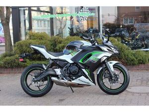 KAWASAKI NINJA 650 / GRIFFHEIZUNG / SERVICE+REIFEN NEU ..