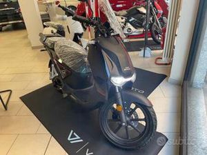 SUPER SOCO CPX RED 4KW + 140KM DI AUTONOMIA E 90